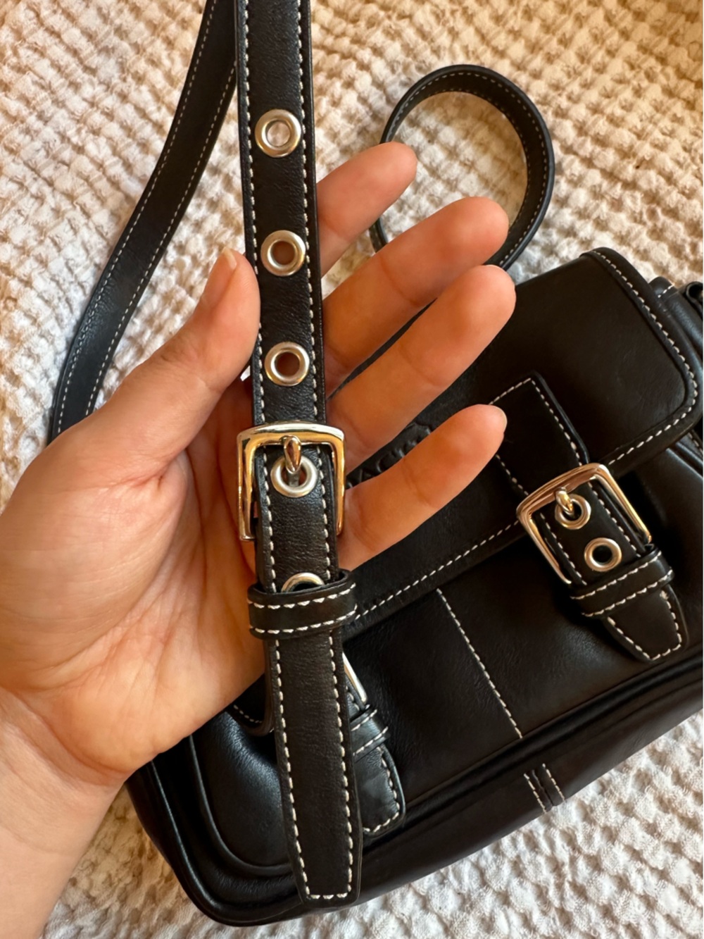 Coach 2004 Bleecker Black Leather Crossbody with Silver Double Buckle Detail - Picture 5 of 8